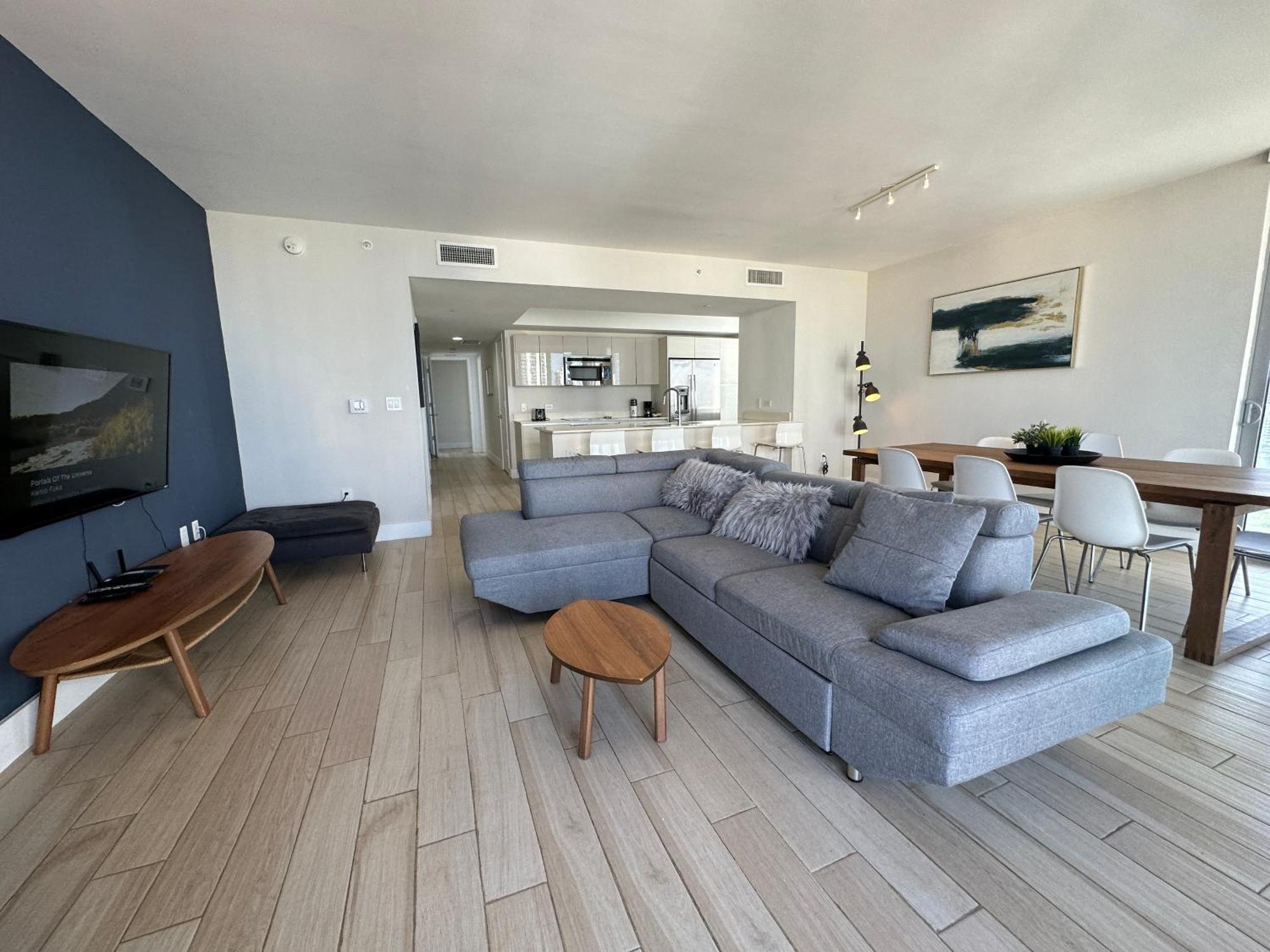 Mvr Apartments At Beachwalk Resort ฮาลลันเดลบีช ภายนอก รูปภาพ