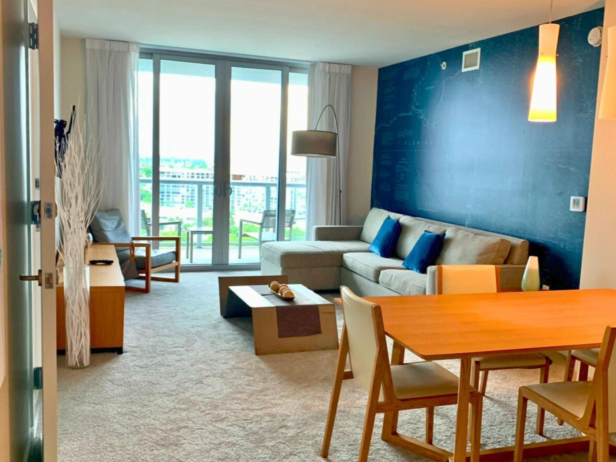 Mvr Apartments At Beachwalk Resort ฮาลลันเดลบีช ภายนอก รูปภาพ