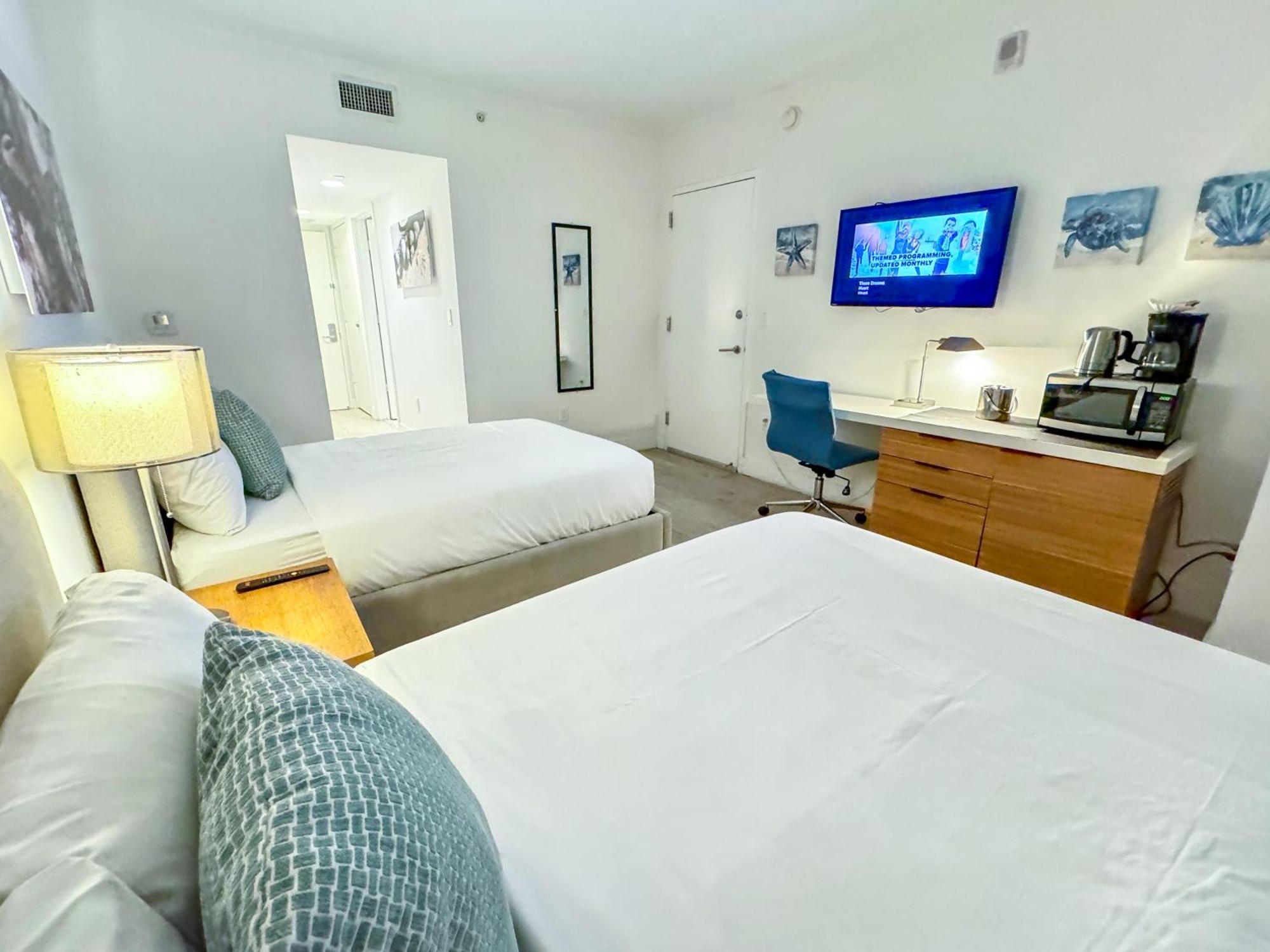 Mvr Apartments At Beachwalk Resort ฮาลลันเดลบีช ภายนอก รูปภาพ